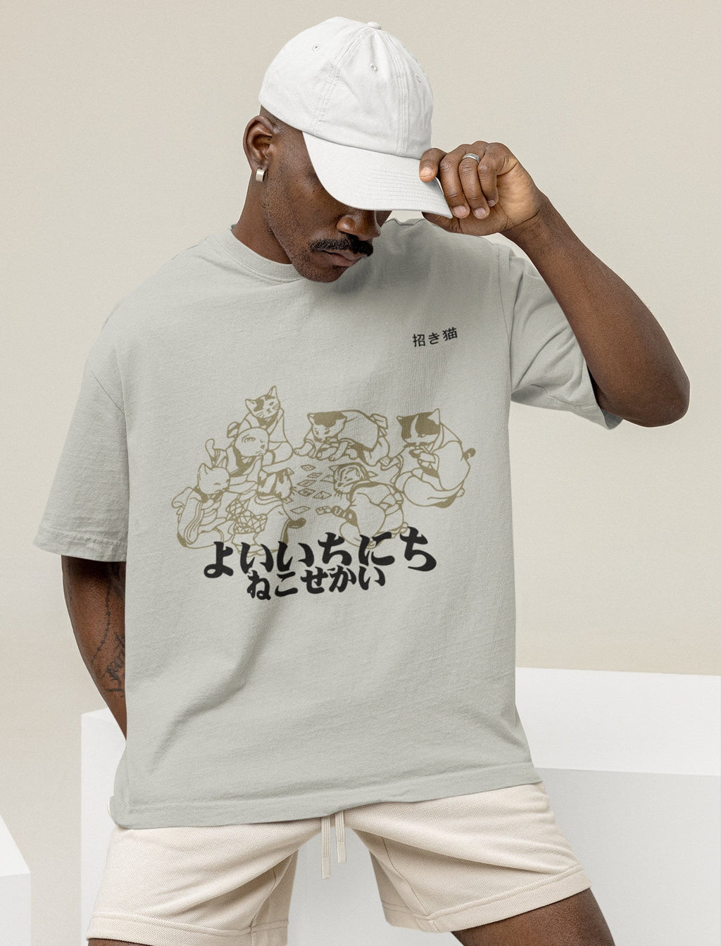 UNISEX Cat playing cards t-shirt, Retro Japan shirt, Kawaii Cat shirt, Japanese streetwear, Kanji Apparel, Aesthetic Clothing, Anime Gifts