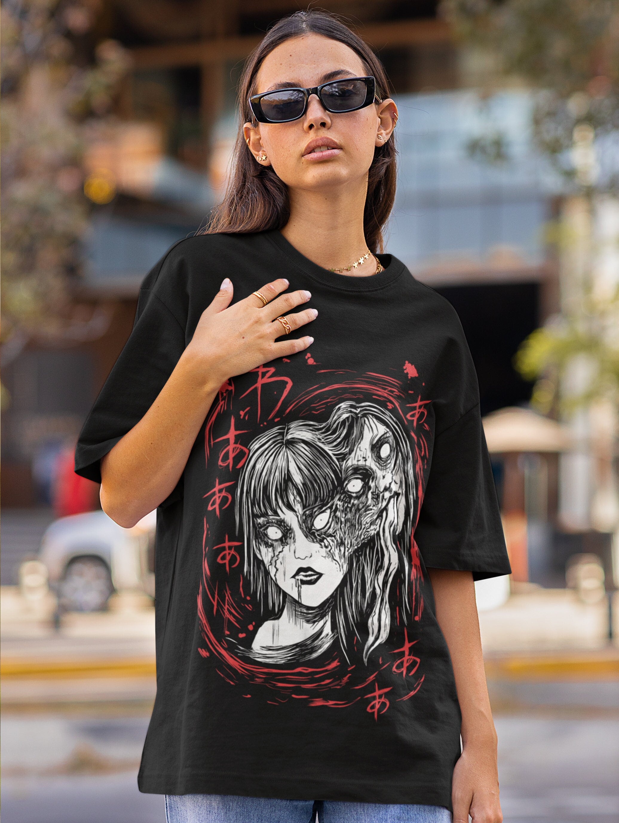 UNISEX - Unisex Horror Manga  T-Shirt, Creepy Girl,  Manga Gothic T-Shirt, Dark Anime Gothic T-Shirt