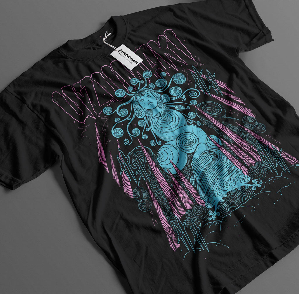 Unisex - Horror Manga Creepy Girl T-Shirt, Dark Anime Gothic T-Shirt, Manga Gothic T-Shirt