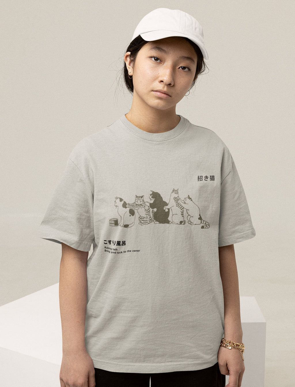 UNISEX Rubing cat bath t-shirt, Retro Japan shirt, Kawaii Cat shirt, Japanese streetwear, Kanji Apparel, Aesthetic Clothing, Anime Gifts